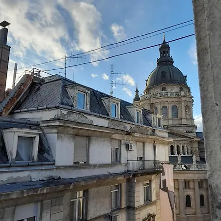 Opera & Basilica 2 Bedrooms With Balcony דירה *