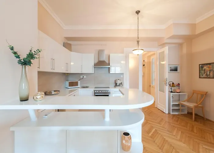 Appartement Opera & Basilica 2 Bedrooms With Balcony Budapest