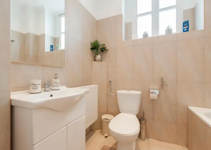Opera & Basilica 2 Bedrooms With Balcony Appartement